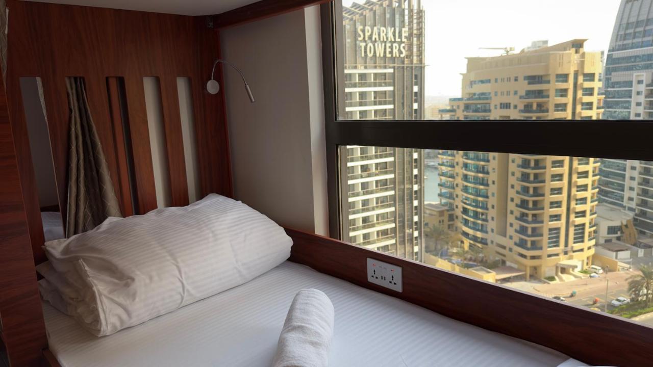 Business Backpackers Jbr Hostel Дубай Екстериор снимка